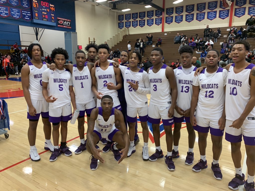 ThorntonBBall's tweet photo. Thornton Wildcats improves to 13-0 with 67-44 win vs Rich East and wins the Big Dipper Championship @THEREALP0L0 Tournament MVP had 22 pts, All Tournament @King__dj___ 10 pts/15 rbs &amp; @0bhall 10 pts. @SeanB_5 9pts and @AbNolimit 11 pts. #TTHS https://t.co/cgUATpdFSs