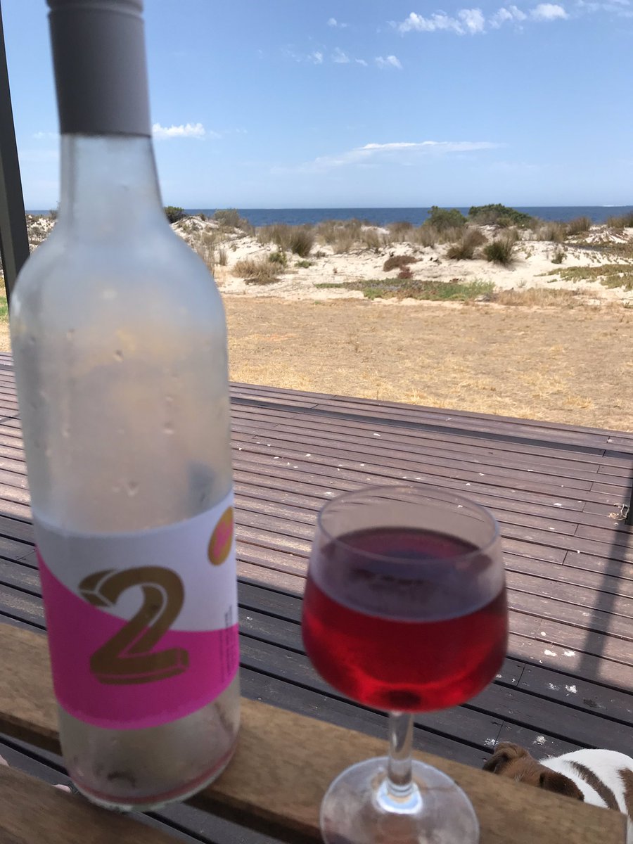 akbachmann's tweet photo. Pretty perfect afternoon. @PricesWines #ArnoBay https://t.co/vKQReRJdVF