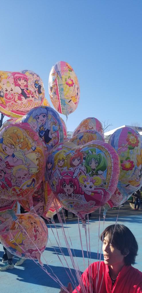キュアフェリーチェ キュアグレース よみらんなう プリキュア風船が販売されています 懐かしの歴代プリキュア風船ですね 色とりどり 魔法つかい ドキドキ プリンセス スマイル ハピチャなど色々ありますよw よみうりランド プリキュア