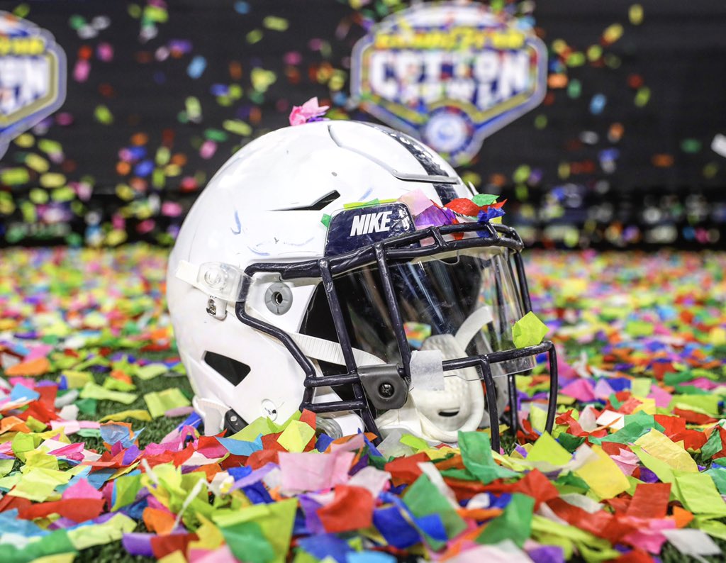 What a way to cap off the 2019 season. 😏

#CottonBowlChamps
#WeAre