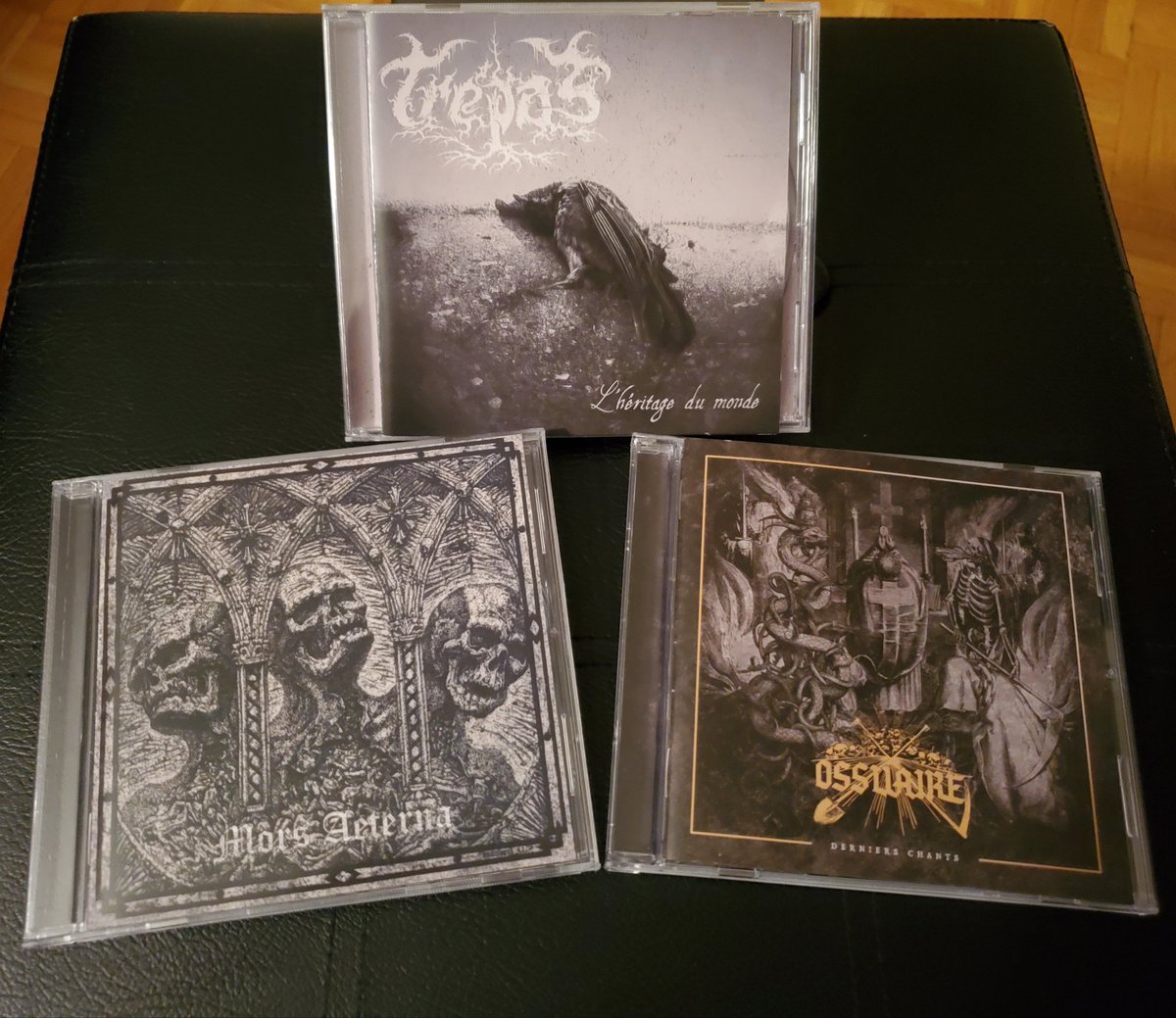 TheMetalheadBox's tweet photo. Tonights tunes consist of some superb black metal. Now listening to OSSUAIRE Derniers Chants, SANCTVS Mors Aeterna &amp; TREPAS L'heritage du monde both new black metal bands hailing from Quebec! #ossuaire #sanetvs #trepas #metal #blackmetal #themetalheadbox #sepulchralproductions https://t.co/GO1b4rFsrl