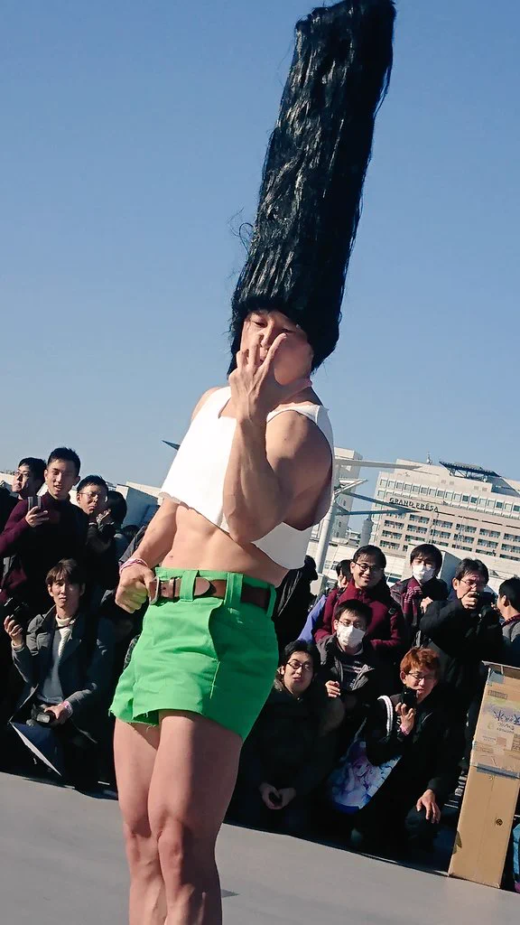 なかやまきんに君、ゴンさんのコスプレをするwww