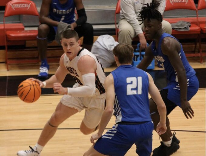 NOHSTitansBball's tweet photo. After finishing with 14 rebounds last night, @aaweynand followed that performance up with a game winning tip in, in an 11 point 18 rebound effort in a 2OT victory tonight for the Titans. Great job Adam! #TitanTough https://t.co/3XfFczdhvt