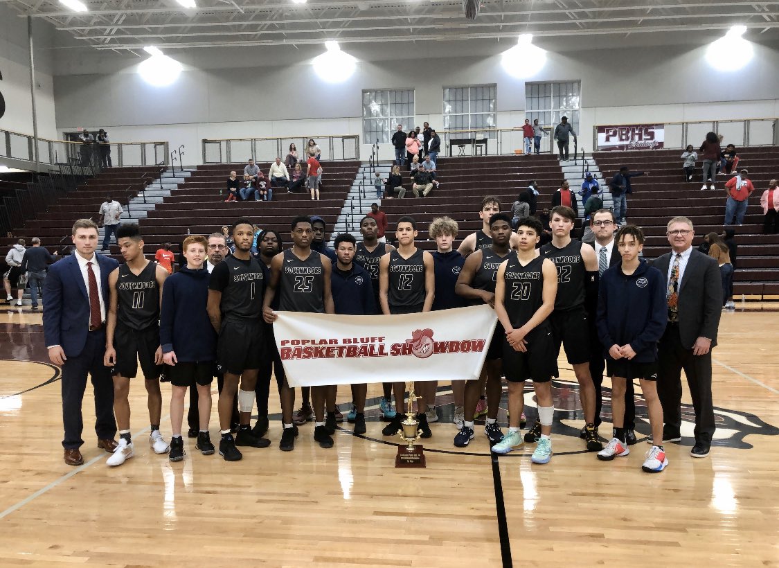 SouthmooreHoops's tweet photo. PB ShowCase Championship -Final 
Southmoore SaberCats - 60
Jackson TN South Side Hawks - 70 https://t.co/l02TiVUSx2