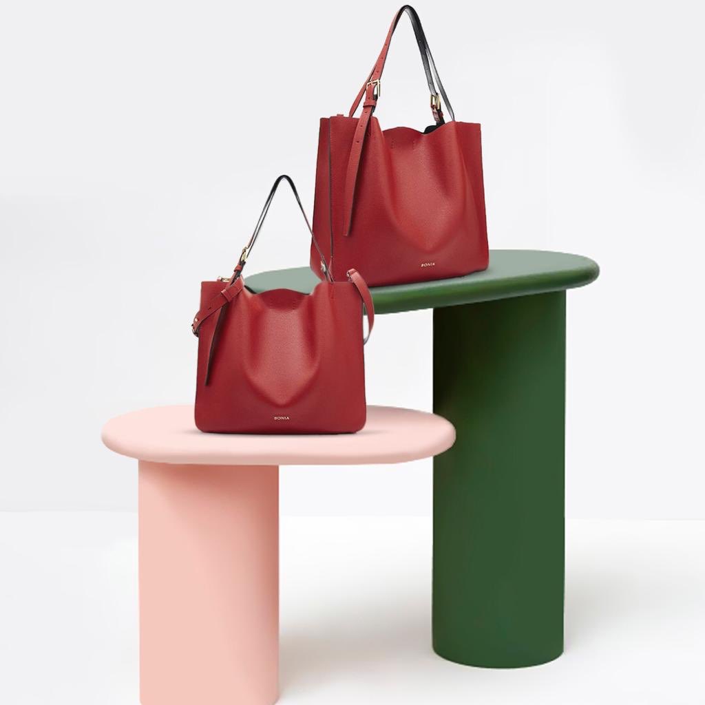 PondokIndahMall's tweet image. Color-blocked and ready to add a little welcome color to any spring ensemble, BONIA’s Forma Collection is closely related to the larger context of travelling light and stylish. Available in Red. #BONIA #boniaindonesia #formacollection

Bonia Boutique, PIM 1, Ground Floor #018