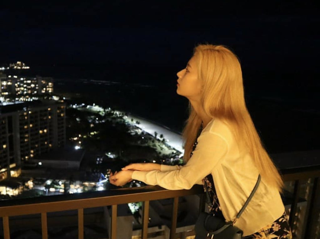 sanaspics's tweet photo. girlfriend sana https://t.co/pofCwbBT6n