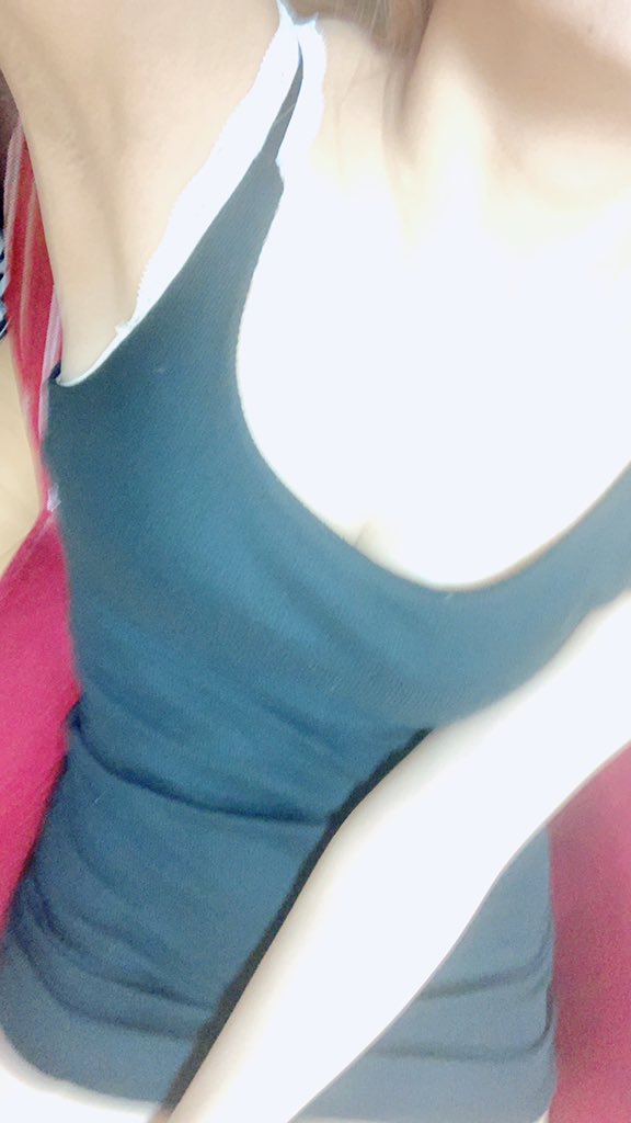 devilsrina's tweet photo. 17時からの１枠空いてます☺️
そこのお兄様にお会いしたいな😣🌸🌸 https://t.co/dqTGtRIGaf