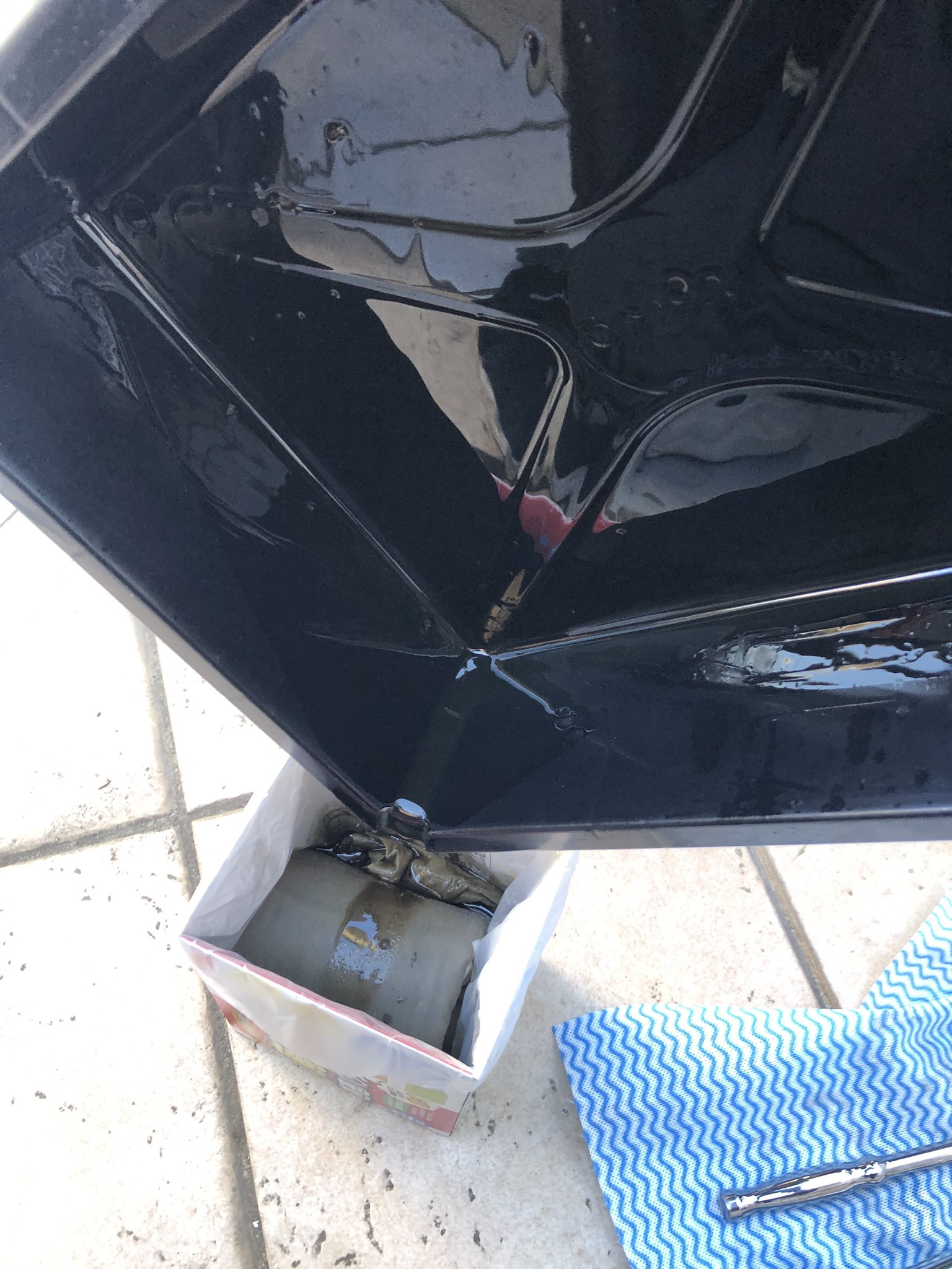 きおな モンキー125 フィールダー乗り リトルカブのオイル交換 前回オイル交換19 02 27 259km 121km走行 19 12 29 km カブ全然走ってないけど 1年経つから交換 百均の廃油処理パック凄く楽 リトルカブ オイル交換 エコオイル
