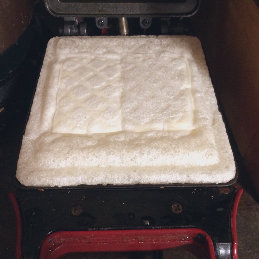 衝撃 ホットサンドメーカーで餅を焼いたら もはやこのためにあるのではないか と自問自答するほど優秀らしい Citrus シトラス