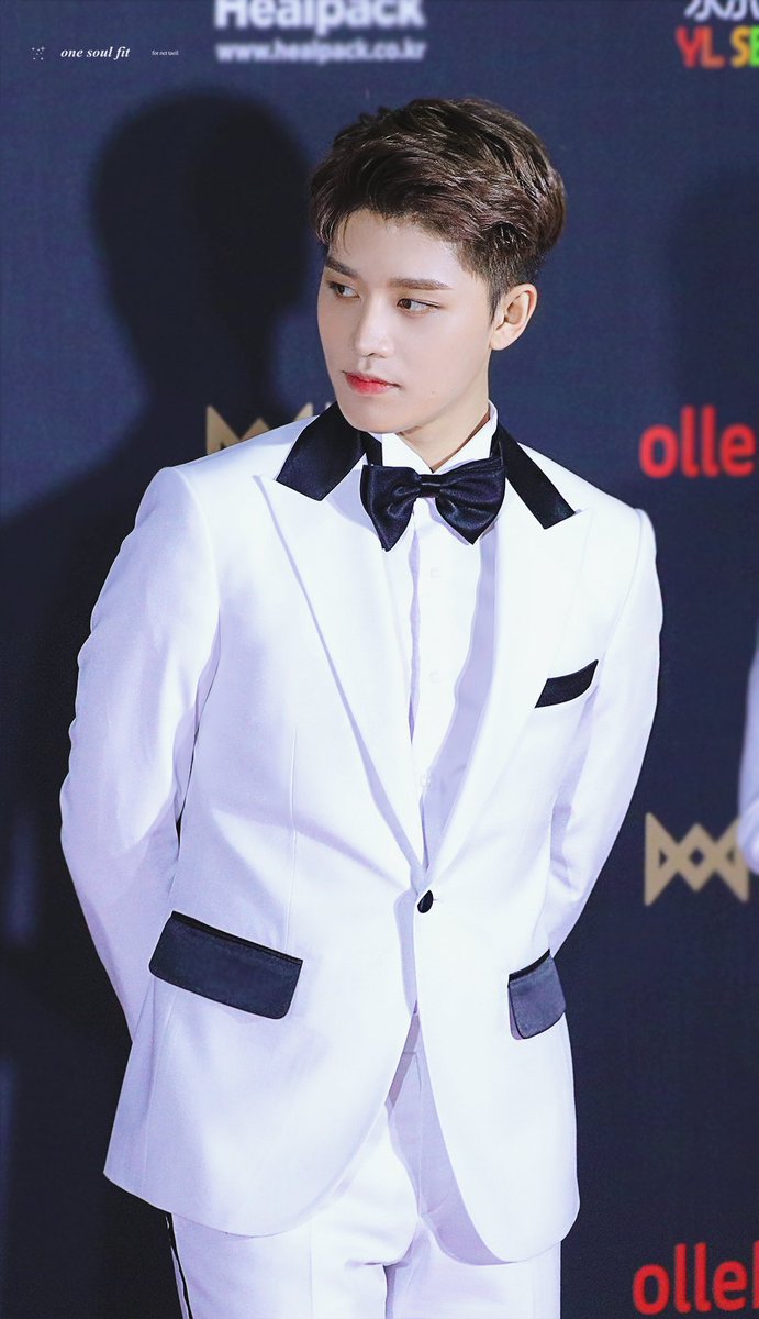 https_taeil's tweet image. ㅤ      ‹  ✩ the best ɯeddıng. ♡

   ㅤ    @77BWJ and @lwsbdz