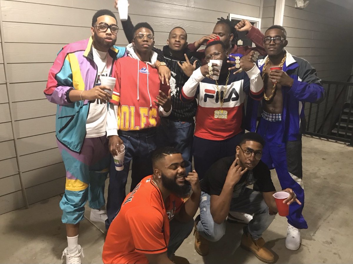 ___Cuhh's tweet photo. On this day 2 years ago we created something EPIC! We appreciate every single person that has supported us over the last to years. Big things coming in 2020! Big S\O to the hometeam @epic_olemiss1 🖤🏁 #EpicEnt #Bosses #Legends #SupportBlackBusiness https://t.co/haxFW0mBXf