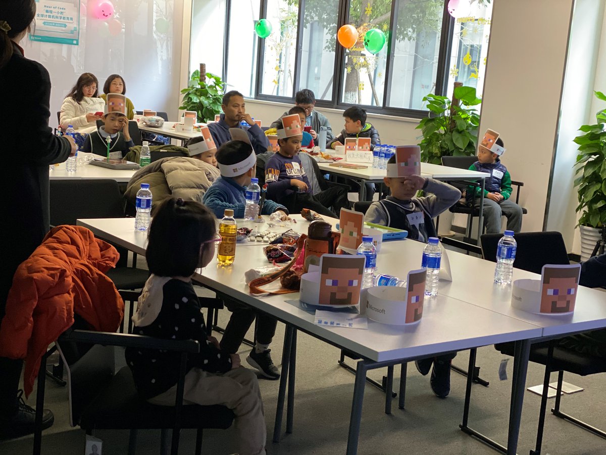 CynthiaXin3's tweet image. #ChildrenCoding In the next 2020, #ReactorShanghai will host children's programming Hands on 6 to 10 times. Welcome all the Children who interested in Coding to come to @MSFTReactor to learn together. Thanks @MVPAward