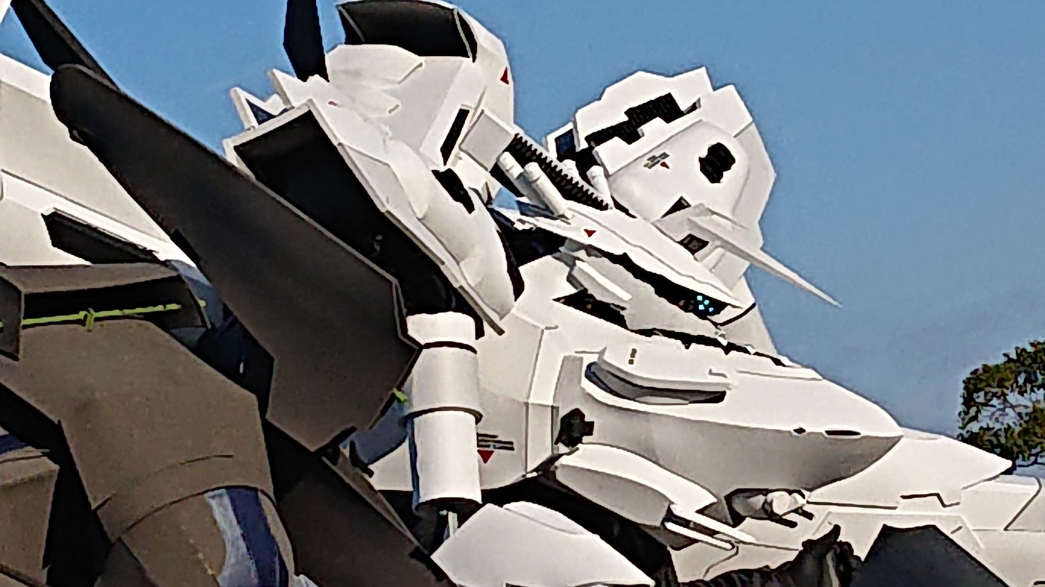 オッツダルヴァ Sur Twitter 今日のホワイトグリントは目も光るし アサルトアーマー展開するしと盛りだくさんだったな