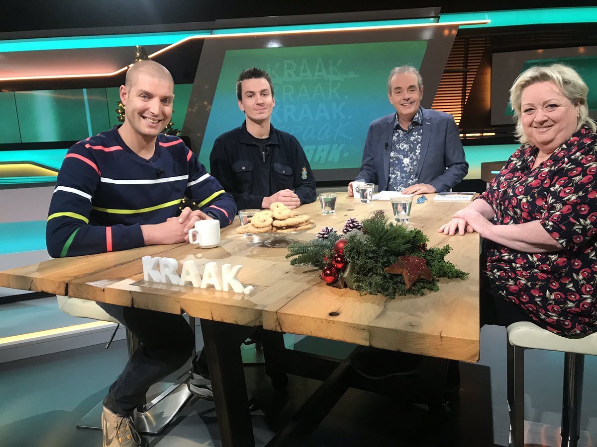 Bij #kraak comédienne <a href="/christeldelaat/">christel de laat</a> die 18 extra voorstellingen heeft sinds een sketch uitlekte. Maarten <a href="/mvdweijden/">Maarten vd Weijden</a> blikt terug en vooruit. En eenzame @Bryan65165100 is sinds zijn oproep op Twitter niet meer zo eenzaam. Hij vierde Kerst voor het eerst samen. <a href="/omroepbrabant/">Omroep Brabant</a>