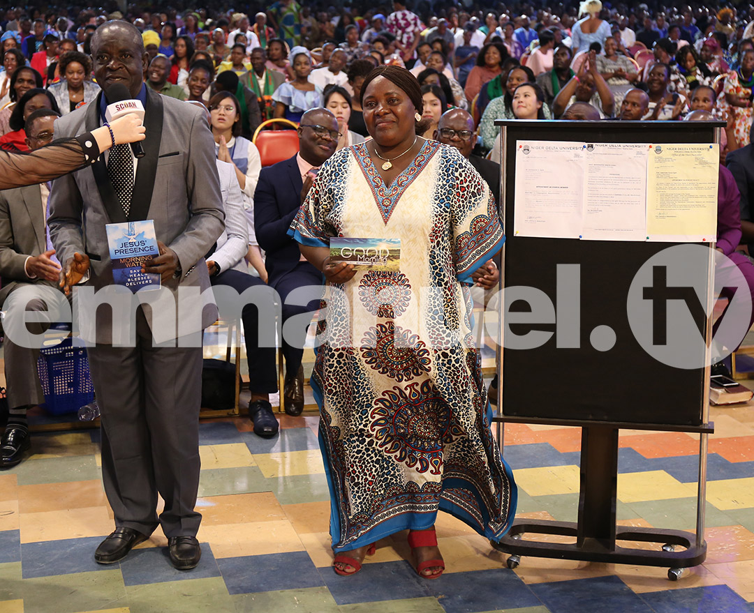 SCOANTBJoshua's tweet photo. For 17 years, Professor Inetiminebi A. Ogidi had remained in the position of Associate Professor. After visiting The SCOAN and ministering The New Morning Water and Good Morning Stickers, he not only got his promotion but also his healing from prostate enlargement. Hallelujah! https://t.co/CE6D4XPydB