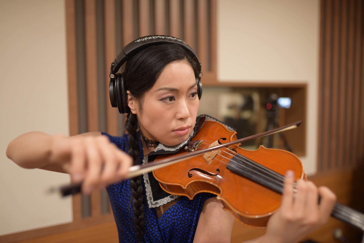 Ami Yokoyama Violinist 横山亜美 ある時 ない時 的に 弾いてる時 弾いてない時 あのcm ギャップ 激しいと よく 言われます チゴイネルワイゼン 演奏時は ハンター化