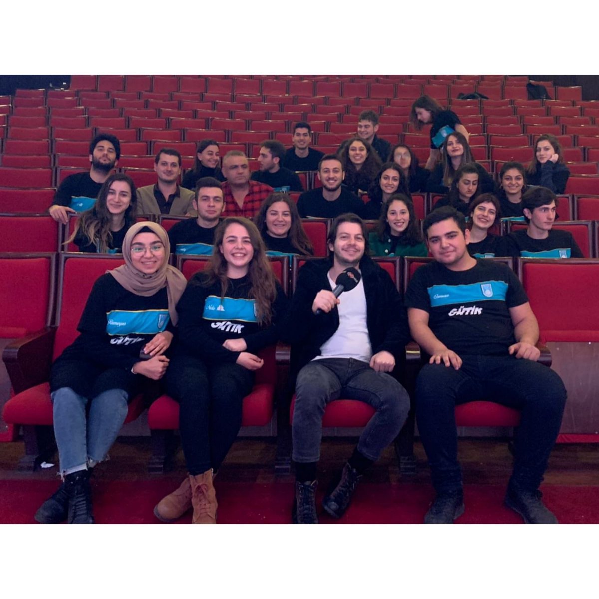 Trt Müzik Kampüsteyiz ekibiyle yaptığımız röportaj bugün saat 11.00’da Trt Müzik’te. Tekrarı 2 Ocak Çarşamba saat 17.00’da. Bu güzel röportaj için #trtmüzik #kampüsteyiz ekibine sonsuz teşekkürler.