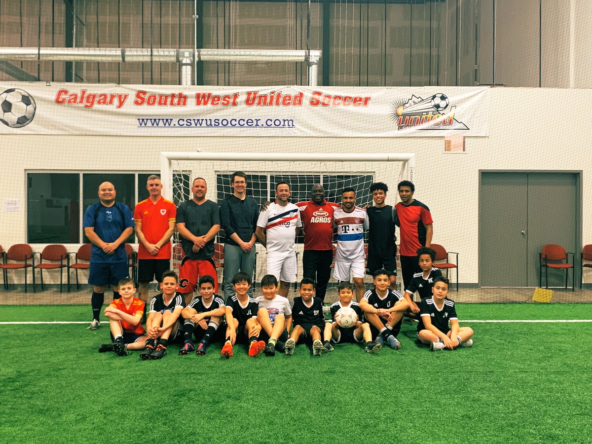 SWUSantos07's tweet photo. #MiniTournament @ SWU Facility
Players, coach, parents and siblings playing together for fun. #Fun #WeLoveSoccer #GreatTeam #GermanyWon  @Roberto60599825 https://t.co/9oT5DbLiY1