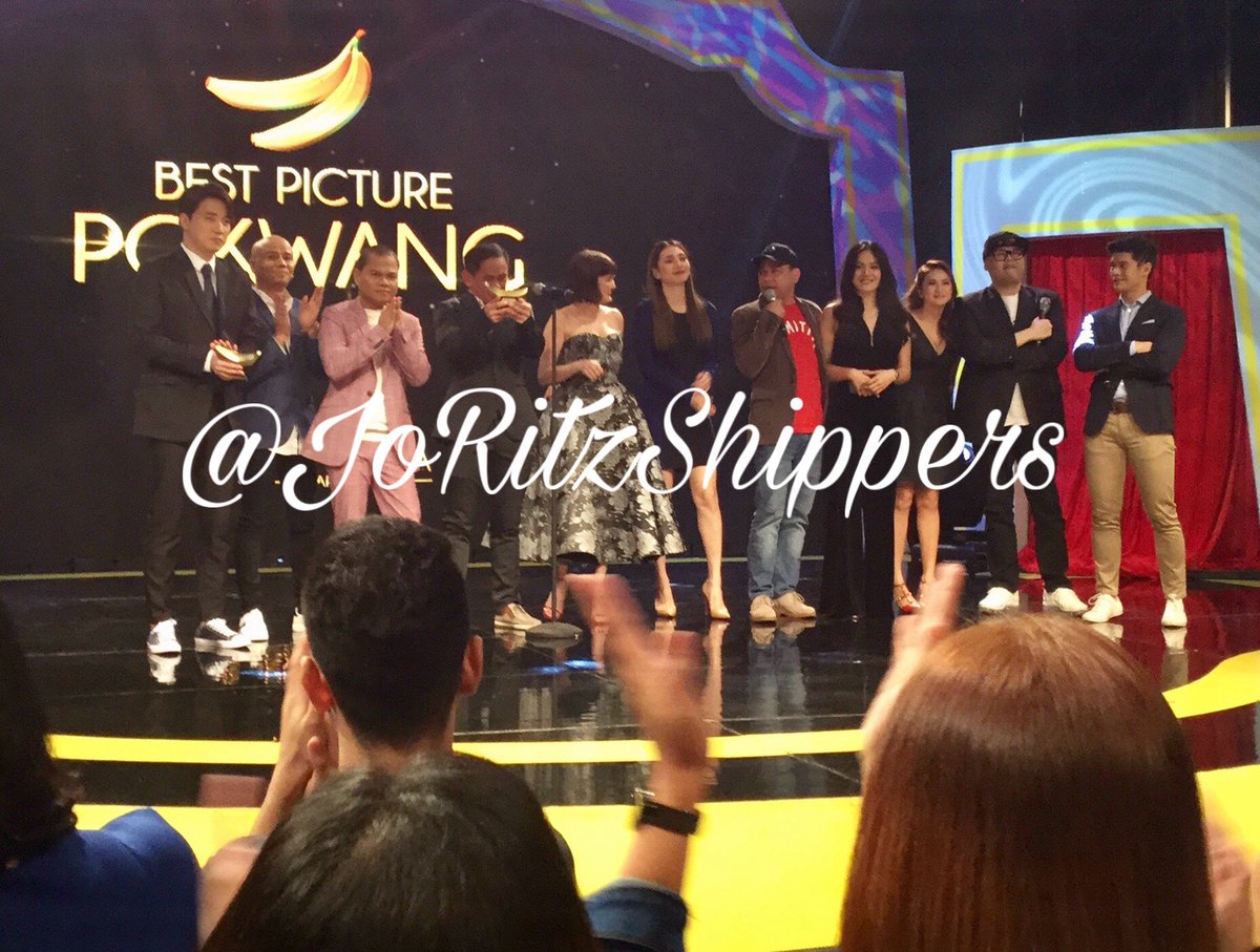 JoRitzShippers's tweet photo. Congratulations sa inyong lahat @bananasundae11 ππ @ritzazul #BSAwardsNight https://t.co/UmBKePhqCW