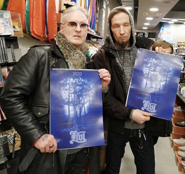 GrupaLivi's tweet photo. Grupas "Līvi" 2020. gada kalendārus vari iegādāties mūzikas salonā "Mikrofons" @TKSpice  2. stāvā un mūzikas veikalā "Randoms". https://t.co/0Y2GxXR7wo