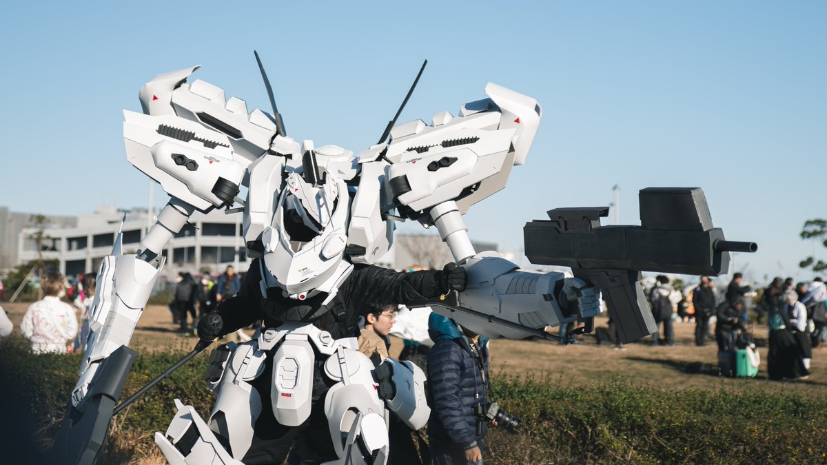 C97コミケのコスプレエリアに登場したアーマードコア ホワイト グリント その雄姿と脅威の再現ギミックに驚く人続出 個人的纏め Togetter