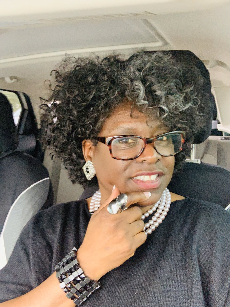 Blumhagen's tweet photo. The word for today is #Trust
Consistently placing your trust in God is vital to living a lifestyle of plenty. #SigningMom #HappyWife #TheProgramLady #travel #fashion #food #faith and #family https://t.co/vX01qBhO9y