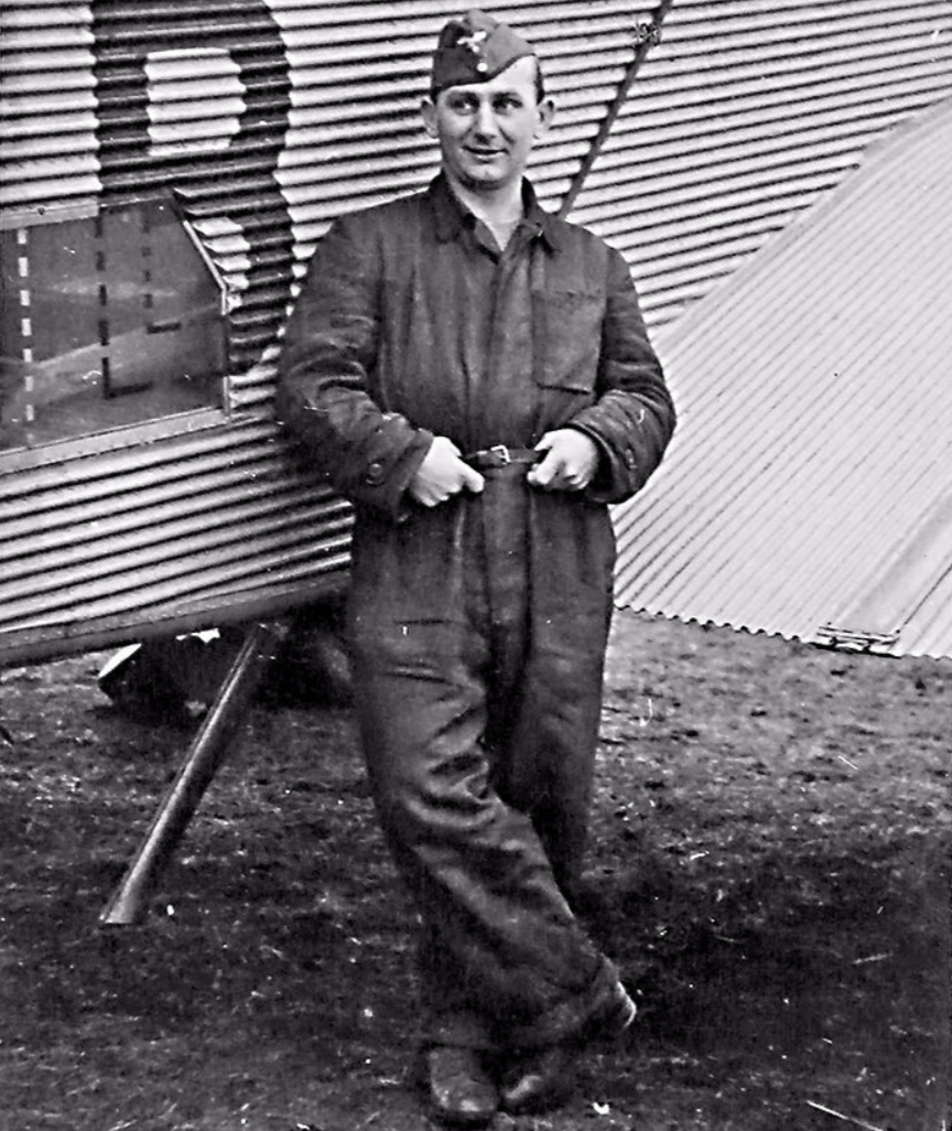 Kj 10月21日 グスタフ ゲルネートさん 現在のシュチェチン出身で第二次世界大戦ではドイツ空軍に所属した 死去した時点での年齢は114歳7日と男性では歴代8位 ドイツの男性では歴代最高齢となっている 19年現在 T Co Axc2zantvo Twitter