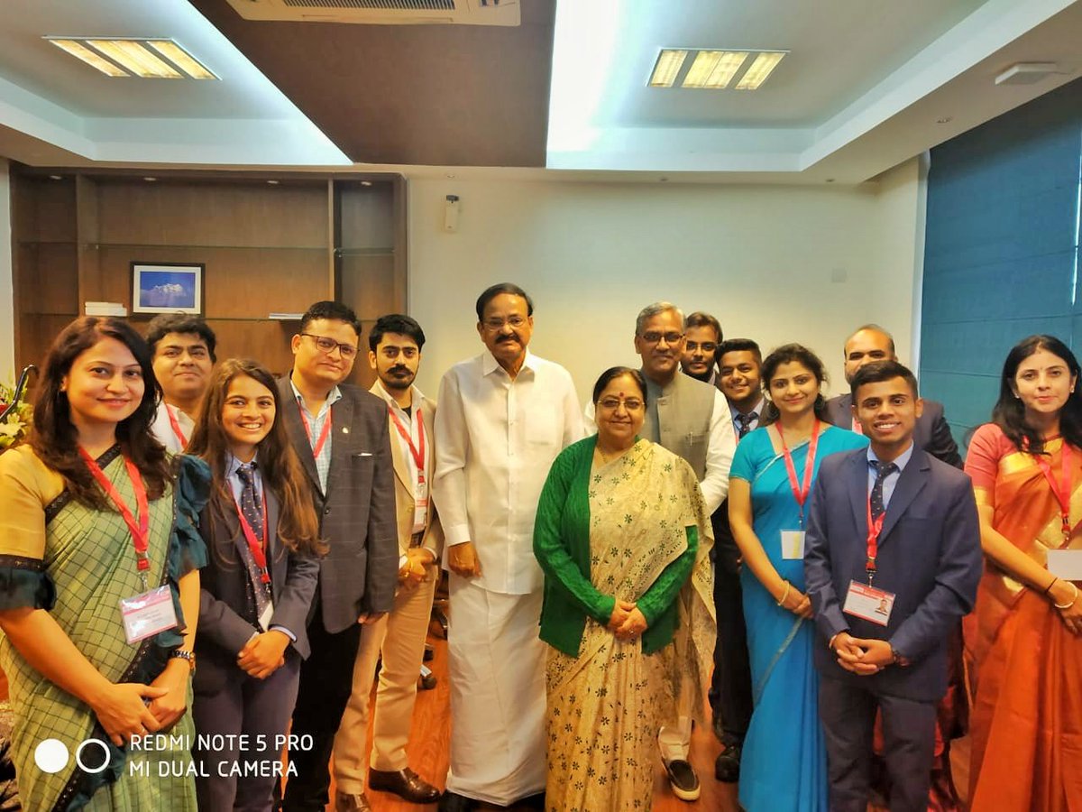 tushar_rana39's tweet photo. Had the good fortune of meeting the honorable Vice President of India, shri @MVenkaiahNaidu, hon'ble Chief Minister of Uttarakhand, shri @tsrawatbjp and hon'ble governor of Uttarakhand, smt. @babyranimaurya at the 17th convocation at UPES Dehradun.
#17thconvocation @UPESDehradun https://t.co/aVqnqVwJec