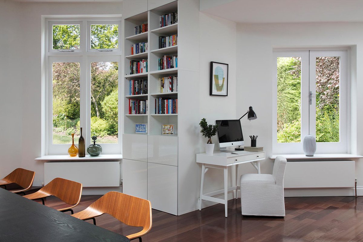 Case_Furniture's tweet photo. Contemporary, spacious dining room featuring the 675 chair with its distinctive back that has been admired since the 1950's
Photo and interiors by @ApponyiHome
#675chair #robinday #angles #whiteworks #green #nature #diningroom #contemporary #apponyihome #casefurniture https://t.co/mPkWfgtOCl