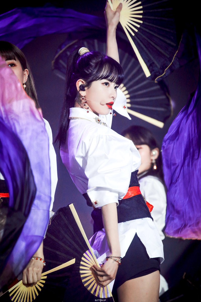 colorbutton94's tweet photo. 191227 가요대축제 여신🌙

#WJSN #우주소녀 #SEOLA #설아 https://t.co/Q2jhKahtF8