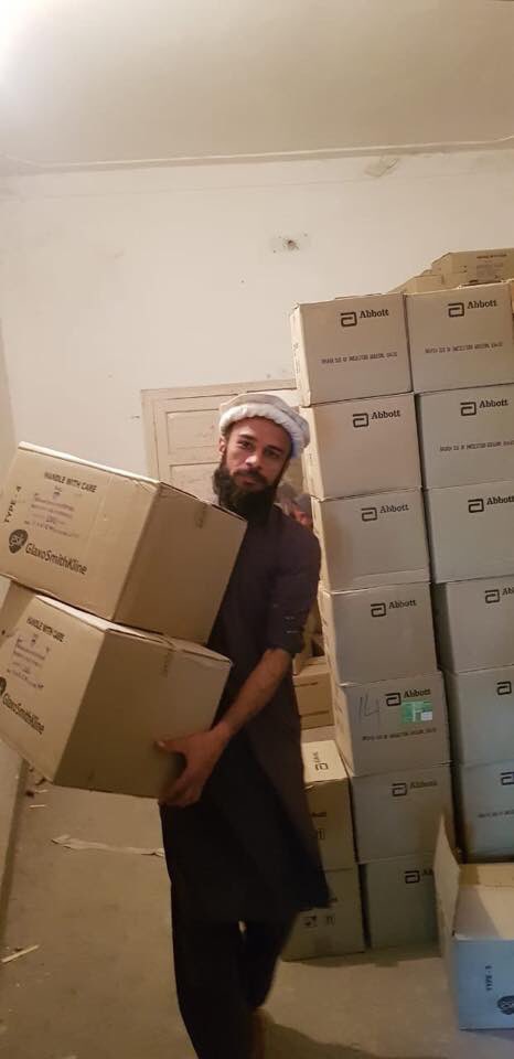 KpDrug's tweet photo. Drug Inspector Nowshera along Azakhel police raided a private warehouse at Amangarh &amp; recovered punjab government owned drugs worth millions. The said stock was robbed from TCS warehouse in Lahore for which FIR was already lodged in #Lahore. https://t.co/UQf4s4QyQD