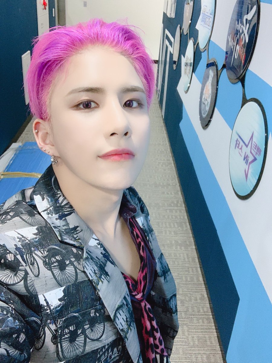 official_ACE7's tweet photo. [#ACE_DATA] 💾

세윤이는 꽃구경 갈 필요 없겠다 ㅜ
거울 보면 코스모스가 있잖어ㅜ

#ACE #에이스 #CHOICE #초이스 https://t.co/tUuUCn52as