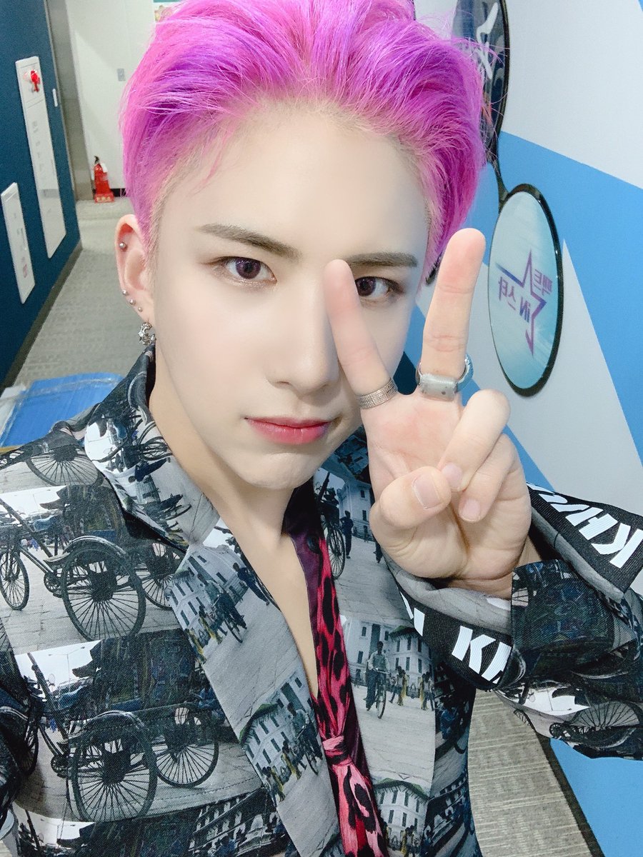 official_ACE7's tweet photo. [#ACE_DATA] 💾

세윤이는 꽃구경 갈 필요 없겠다 ㅜ
거울 보면 코스모스가 있잖어ㅜ

#ACE #에이스 #CHOICE #초이스 https://t.co/tUuUCn52as