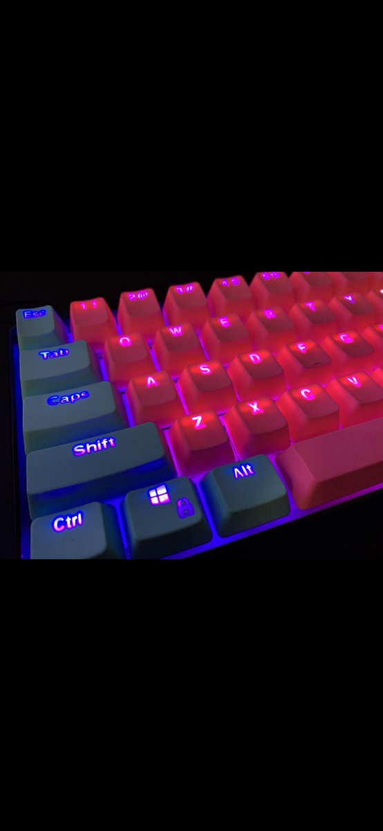 AlpheriorKeys's tweet image. 🚨  FLASH #Giveaway  🚨
◤◢◤◢◤◢◤◢◤◢◤◢◤◢

Hey Everyone we got another one for you!! This time we’re giving away this Galaxy Pink keycap set! 

-Retweet &amp;amp; Like 
-Follow us &amp;amp; @CaptAlpherior 

🥳Winner Picked Today🥳

Use Code NEWYEAR to save 15% 
Alpheriorkeys.com