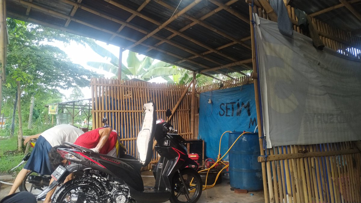 ini_tomy's tweet photo. Haha pantes 2 orang namanya juga setim motor
Kalo 1 orang namanya jadi sendirian motor 🤣 https://t.co/VA8CyZhAnw