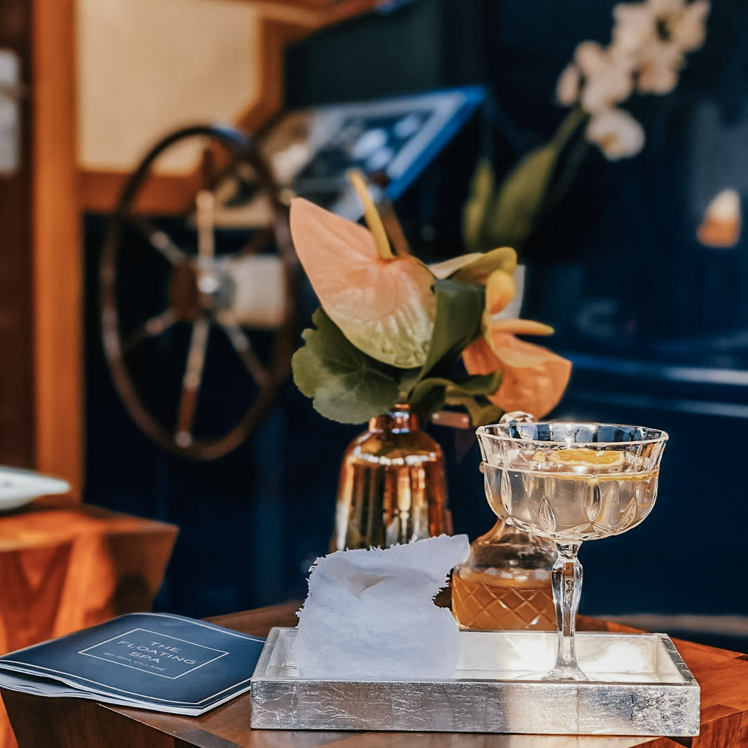 Your royal experience of booze, botany, and beauty at The Floating Spa begins with a sip of The Monk’s Elixir, a sensory ritual of choosing one of our monk-brewed ancient herbal tonics for sampling.
📷: @travel_with_massi