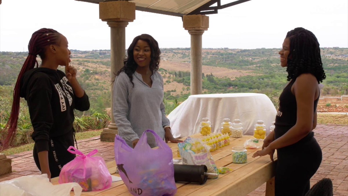1MagicOhBaby's tweet photo. Join us for the repeat of #OhBaby at 13:00 on @1MagicTV 103 or at 14:00 on @Mzansimagic 161 @DStv Brought to you by @Pampers_SA in association with @miwaylife @miwayinsurance and @Stellar_MamaSA @Olwe2Lesh @M_Letsholonyane #OhBaby https://t.co/85YYuTHMAM