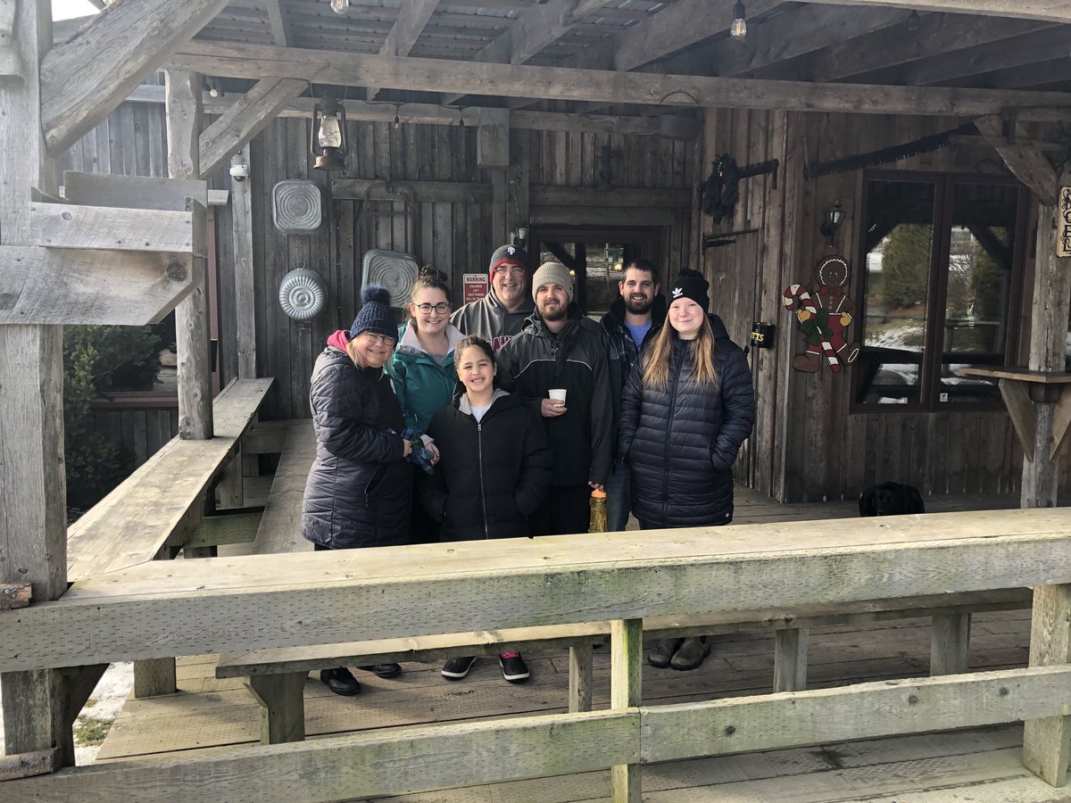 AubeLouis's tweet photo. A bit cool but a great day at Hatfield Farms!!! https://t.co/R7Ev58hWXc