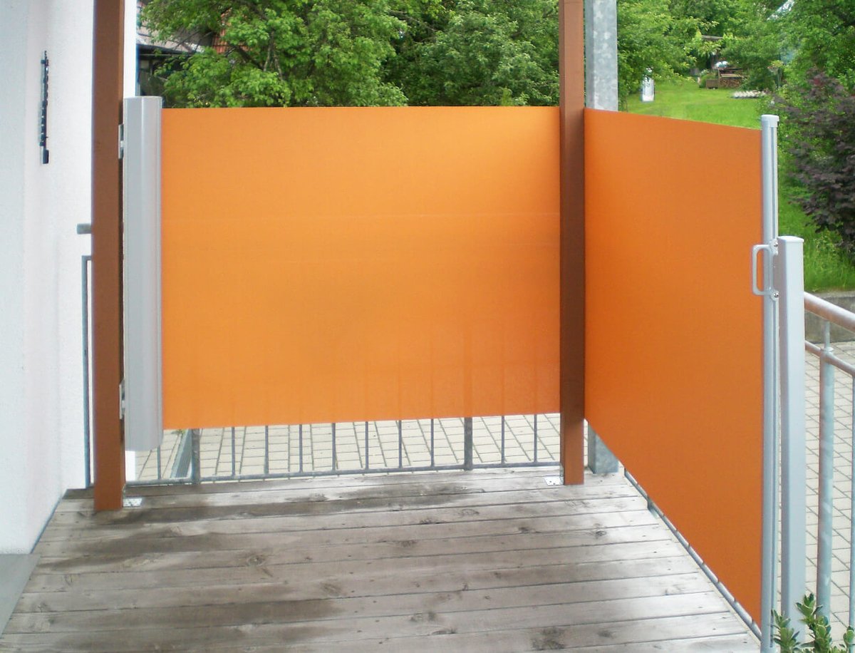 ErhardtUk's tweet image. RED | Invite color into your garden, while keeping the sun and wind out with the Erhardt WSW retractable sidescreen. Configure yours here: bit.ly/2S0ggUs #Erhardt #awning #sidescreen #shade #protection #windscreen #colourful #madeingermany #design #lifestyle