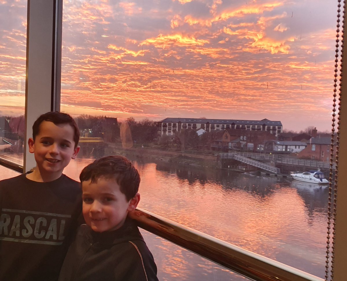 Monz1974's tweet photo. Beautiful sky over the City Ground. Hoping for a better half of football! #nffc https://t.co/6L759JSdkQ