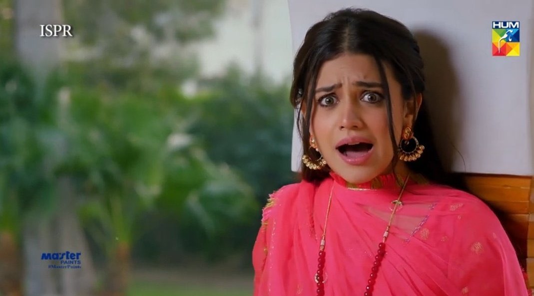 pakmediablog_'s tweet image. Dada to Rani: ALLAH ka shukar ha tu b #Shahzain ki dadi ki tarhan thk thak beshrm ayn🤭😂#EhdeWafa