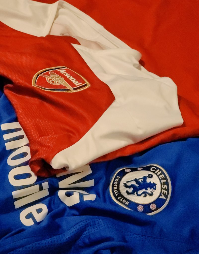 It's undeniable that <a href="/Arsenal/">Arsenal</a> is beyond broken, but officiating today was super dodgy... #MyPLMornings <a href="/CanadaSoccerEN/">Canada Soccer</a> <a href="/vaughansoccercl/">Vaughan Soccer Club</a>