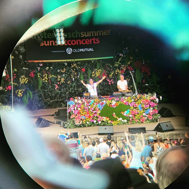 mvbavel's tweet image. #goldfish at #kirstenboschsummerconcerts ift.tt/2SwCMEG