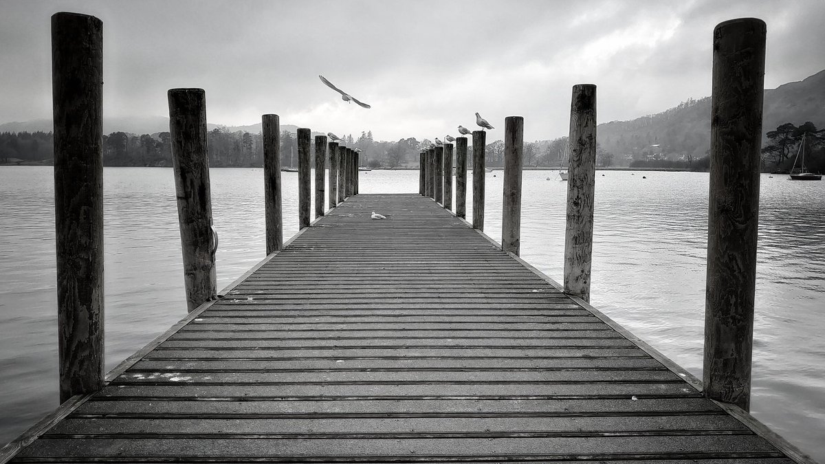 parajeb's tweet photo. After a #middlebit walk in @lakedistrictnpa #thelakes ended up at #waterhead then shopping in Ambleside #busy #holidays https://t.co/WKTP46Isdc