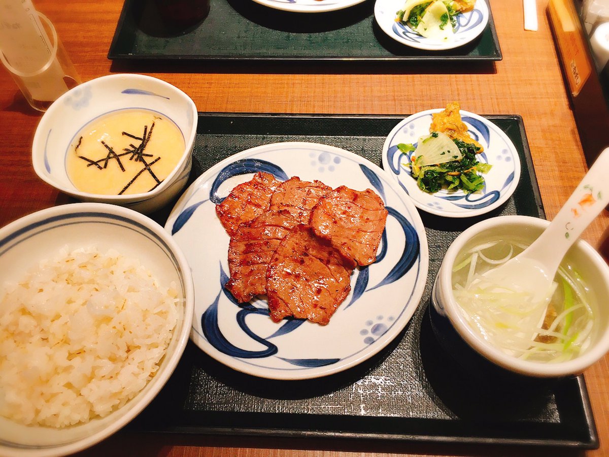 友達とアナ雪見に行ったんだけどめちゃんこおもしろくてほんとにみんな見てほしい😭初めてディズニー映画で泣いたかも!?
その後もおいしい物食べたので飯テロしときます😋