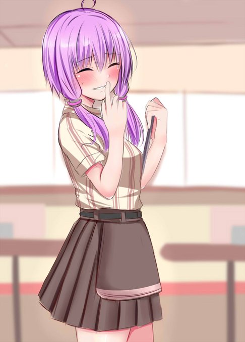 家計のために深夜にこっそりとファミレスでバイトしているところをマスターに見られて他の皆には内緒にして欲しいと頼むゆかりさん 