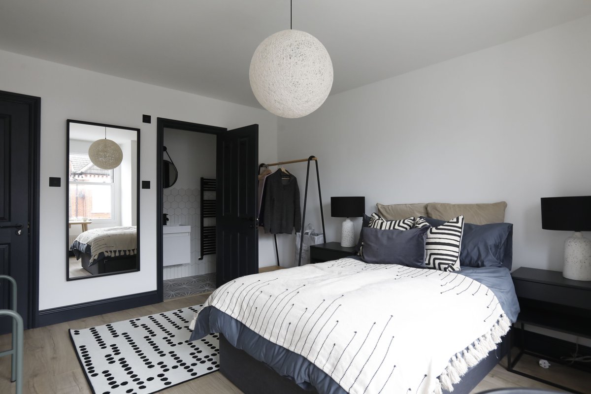 Refurbished to our highest standards, Vivahouse Tooting features 5 private co-living rooms, arranged over 2 floors, and comes fully equipped with shared Bathrooms and Kitchens. buff.ly/2MjtTcX #vivahouseliving #coliving