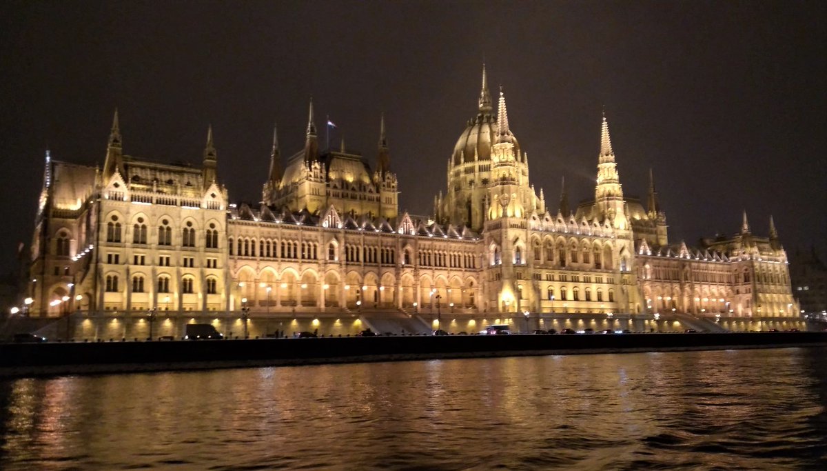 RT if you like #Budapest #Hungary 🇭🇺 This building is so BUDA-ful! The #HungarianParliament on the banks of the river #Danube is the 3rd largest in the world & modelled after the Palace of #Westminster. #WowHungary #HelloHungary #VisitBudapest