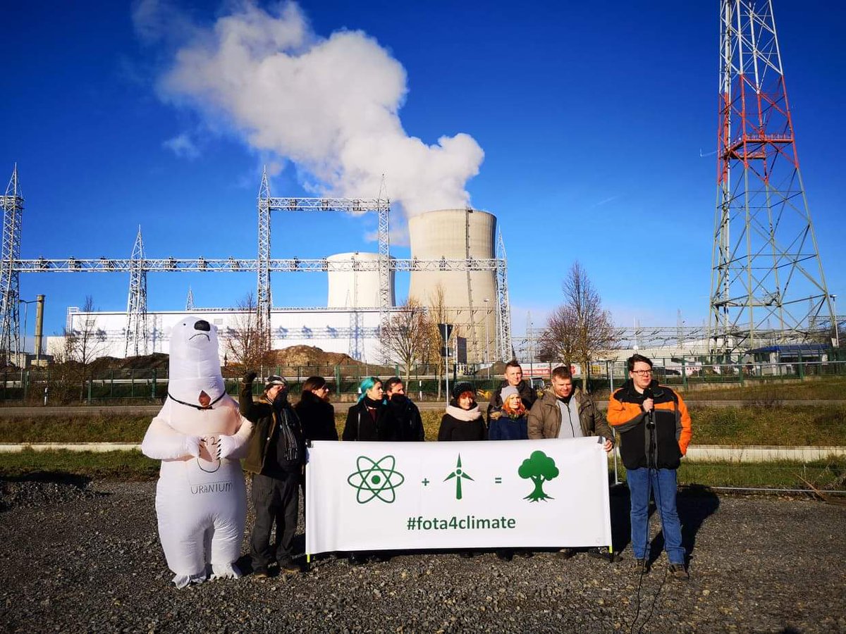 Gazoski's tweet photo. We start our manifestation at 14:00.  @fota4climate  #savephilippsburg  #saveisar @Gen_Atomic @GretaThunberg @nuclearpl @FORATOM_nuclear @moms4nuclear @jakubwiech https://t.co/7E4KBiexZV