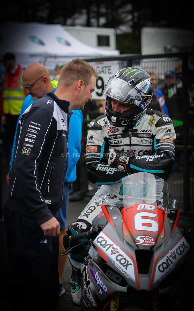 DunlopRoad's tweet photo. 2019~N. Ireland

Ulster Grand Prix The Fastest Road Race In The World

Michael Dunlop

Photo by~Chris Usal https://t.co/XMyOzvU1Ln